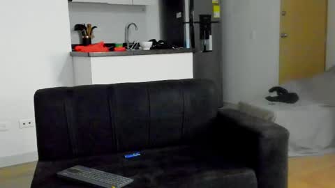 Snapshot of lukeglanton17 chatting on February 24, 2026, 10:13 am Luke online show from February 24, 2026, 10:13 am