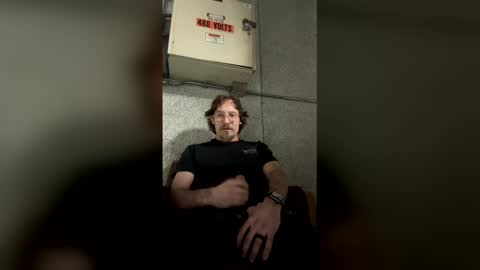 lukekibbe27 online show from January 16, 2026, 12:14 am