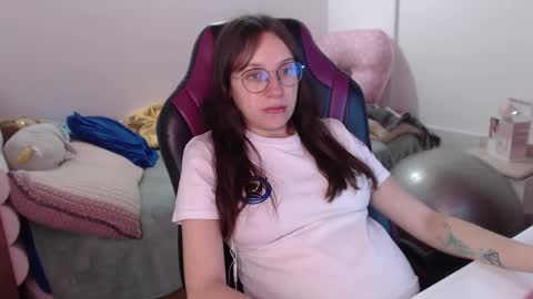 Snapshot of lula_05 chatting on December 21, 2024, 12:42 am Vicky online show from December 21, 2024, 12:42 am