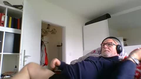 luley58 online show from October 12, 2025, 12:48 pm