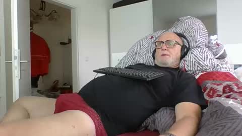 luley58 online show from October 13, 2025, 6:24 am