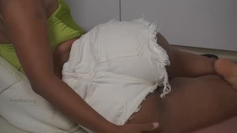 lulitauwu online show from April 11, 2026, 2:27 am