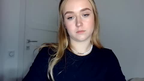 Lulu Baby18 online show from April 13, 2026, 8:03 pm