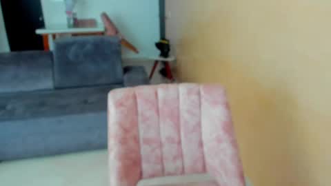 Lau  online show from September 14, 2025, 5:23 pm