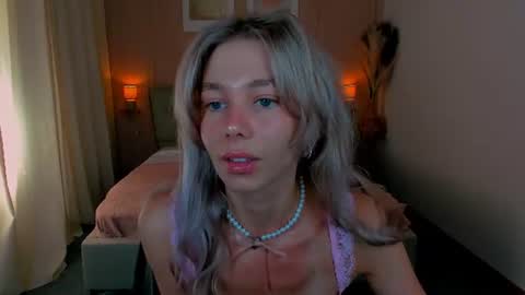 Alise online show from June 13, 2026, 1:42 pm