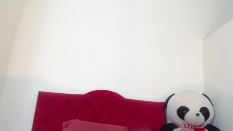 Snapshot of luluu_08 chatting on January 23, 2025, 8:45 pm LULU online show from January 23, 2025, 8:45 pm