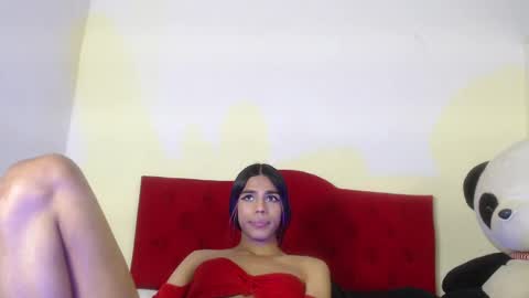 Snapshot of luluu_08 chatting on March 8, 2025, 12:00 am LULU online show from March 8, 2025, 12:00 am