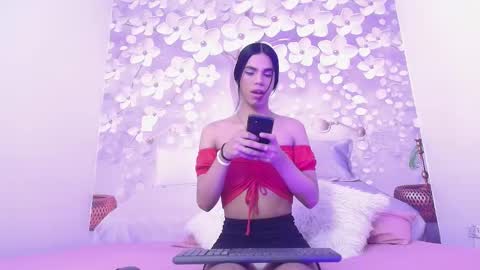 Snapshot of luluu_08 chatting on October 16, 2025, 7:59 pm LULU online show from October 16, 2025, 7:59 pm