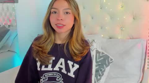Snapshot of luluuberry chatting on March 3, 2026, 7:09 pm luluuberry online show from March 3, 2026, 7:09 pm