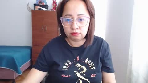 Snapshot of lumi_84 chatting on December 20, 2024, 6:56 pm LUMI online show from December 20, 2024, 6:56 pm