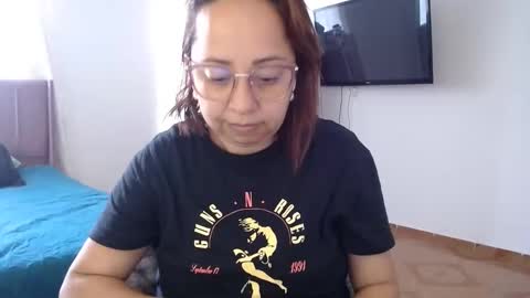 Snapshot of lumi_84 chatting on January 19, 2025, 8:41 pm LUMI online show from January 19, 2025, 8:41 pm