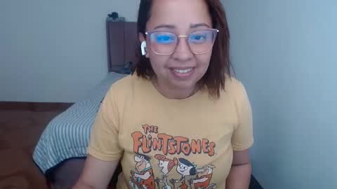 Snapshot of lumi_84 chatting on February 23, 2025, 9:48 pm LUMI online show from February 23, 2025, 9:48 pm