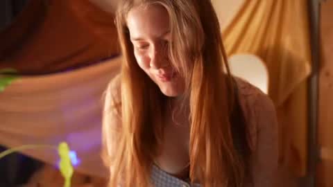 Hannah online show from June 9, 2026, 2:17 pm