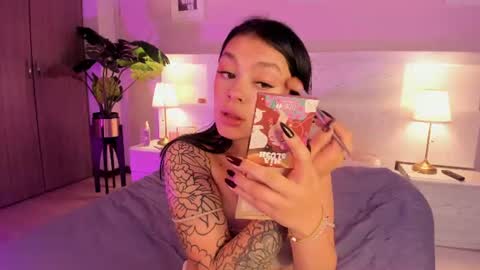 Snapshot of lummii_ chatting on July 16, 2026, 7:42 pm lummii_ online show from July 16, 2026, 7:42 pm