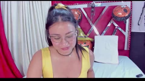 Luna  online show from October 21, 2025, 9:26 pm