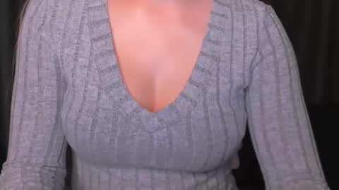 luna1vibe online show from December 17, 2025, 4:18 am