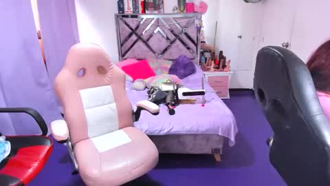 Snapshot of luna_analya chatting on May 25, 2026, 8:04 pm luna_analya online show from May 25, 2026, 8:04 pm