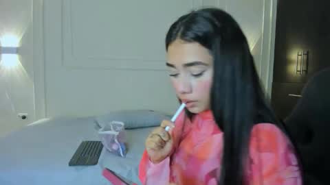 Snapshot of luna_and_banji chatting on February 8, 2026, 3:32 am luna and banji online show from February 8, 2026, 3:32 am