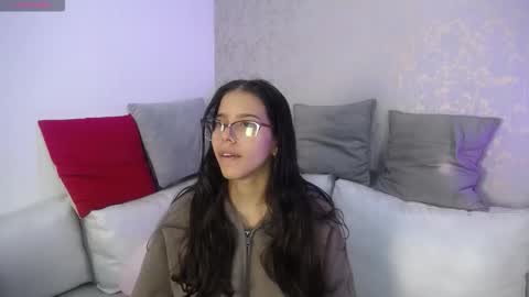 Snapshot of luna_and_titan chatting on February 4, 2026, 12:11 pm Luna And Titan online show from February 4, 2026, 12:11 pm