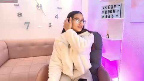 Snapshot of luna_and_titan chatting on February 11, 2026, 3:33 am Luna And Titan online show from February 11, 2026, 3:33 am