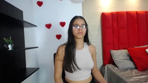 Snapshot of luna_and_titan chatting on February 23, 2026, 4:21 am Luna And Titan online show from February 23, 2026, 4:21 am