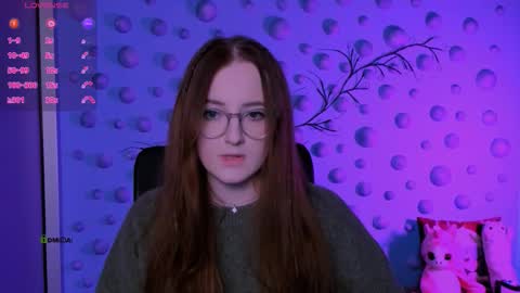 luna_berryy online show from February 3, 2026, 8:36 pm