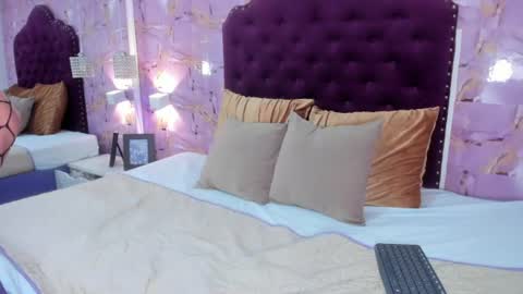 Luna Bloom online show from July 16, 2026, 4:07 am
