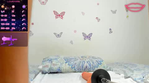 Snapshot of luna_cheerful1 chatting on January 6, 2026, 9:18 pm lunita online show from January 6, 2026, 9:18 pm