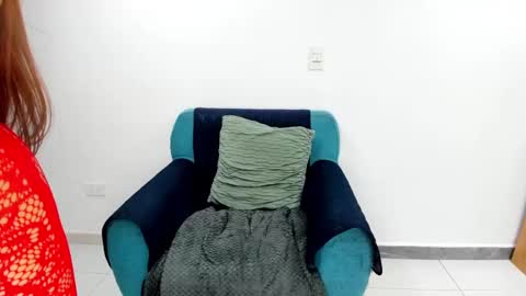 luna  online show from February 15, 2025, 12:48 am