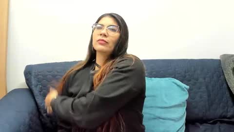 luna  online show from March 2, 2025, 11:29 am