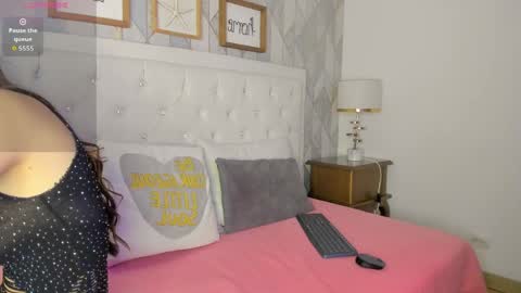 luna forever7 online show from March 31, 2026, 7:58 pm