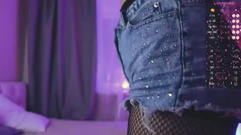 Luna online show from September 26, 2025, 6:39 am