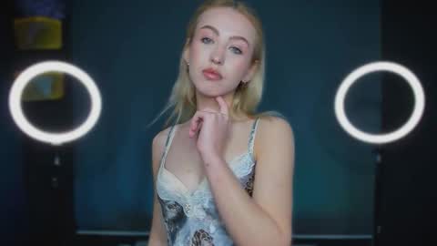 Snapshot of luna_helles chatting on January 13, 2026, 7:24 am Elizabeth online show from January 13, 2026, 7:24 am