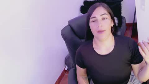 luna online show from April 18, 2026, 1:48 pm