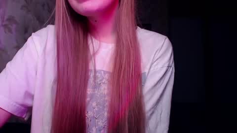 Luna online show from January 2, 2025, 6:34 pm