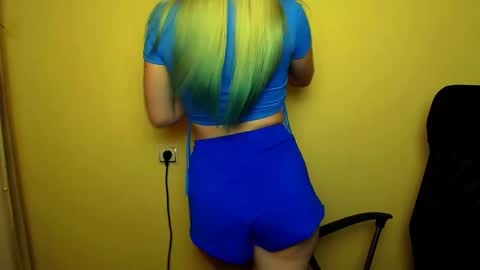 Snapshot of luna_lush_ chatting on January 25, 2025, 8:21 am Luna online show from January 25, 2025, 8:21 am