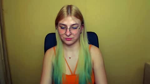 Snapshot of luna_lush_ chatting on January 28, 2025, 11:28 am Luna online show from January 28, 2025, 11:28 am