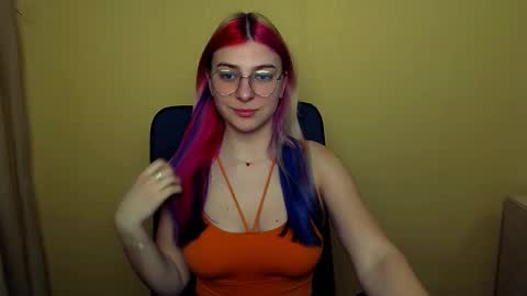 Snapshot of luna_lush_ chatting on March 6, 2025, 7:25 am Luna online show from March 6, 2025, 7:25 am