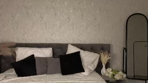 Snapshot of luna_mee chatting on April 30, 2026, 1:12 am Adele online show from April 30, 2026, 1:12 am