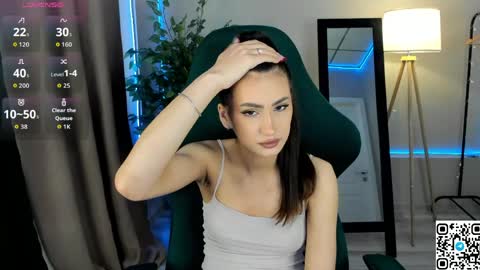 Snapshot of luna_mee chatting on May 8, 2026, 1:55 am Adele online show from May 8, 2026, 1:55 am