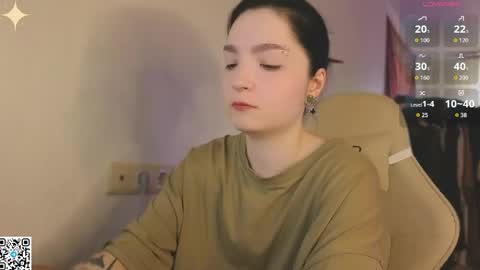Snapshot of luna_moon13 chatting on April 25, 2026, 1:19 am Luna online show from April 25, 2026, 1:19 am