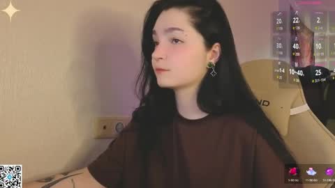 Snapshot of luna_moon13 chatting on May 9, 2026, 1:33 am Luna online show from May 9, 2026, 1:33 am