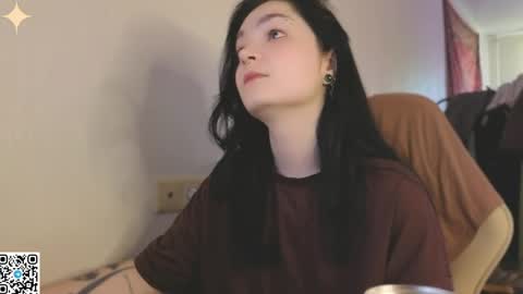 Snapshot of luna_moon13 chatting on May 27, 2026, 4:31 am Luna online show from May 27, 2026, 4:31 am