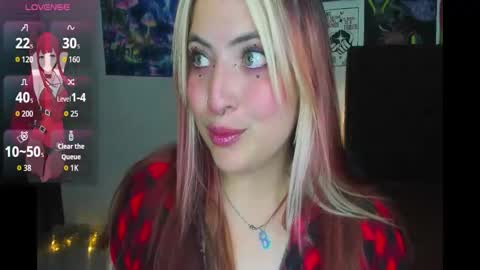 Snapshot of luna_ray420 chatting on November 20, 2025, 6:02 am MISS LUNA online show from November 20, 2025, 6:02 am