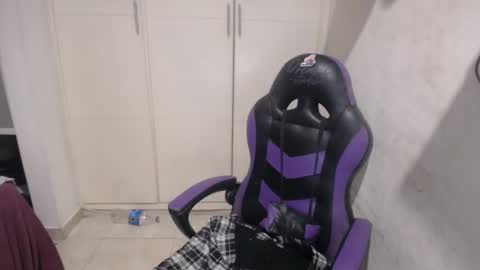 Luna online show from January 31, 2025, 1:54 am