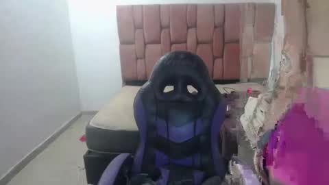 Luna online show from February 11, 2025, 4:22 am