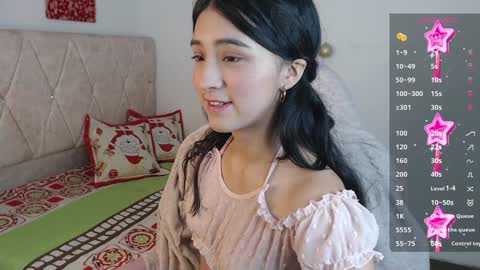 Snapshot of luna_roussee chatting on January 22, 2025, 10:26 pm luna_roussee online show from January 22, 2025, 10:26 pm