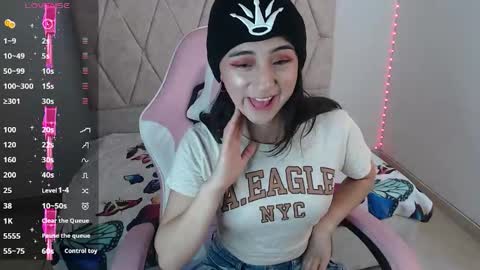 Snapshot of luna_roussee chatting on March 1, 2025, 6:32 pm luna_roussee online show from March 1, 2025, 6:32 pm