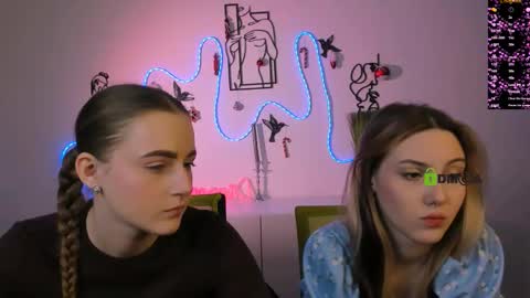 Luna online show from January 6, 2026, 5:55 am