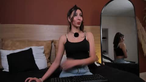 luna online show from February 25, 2026, 1:54 pm